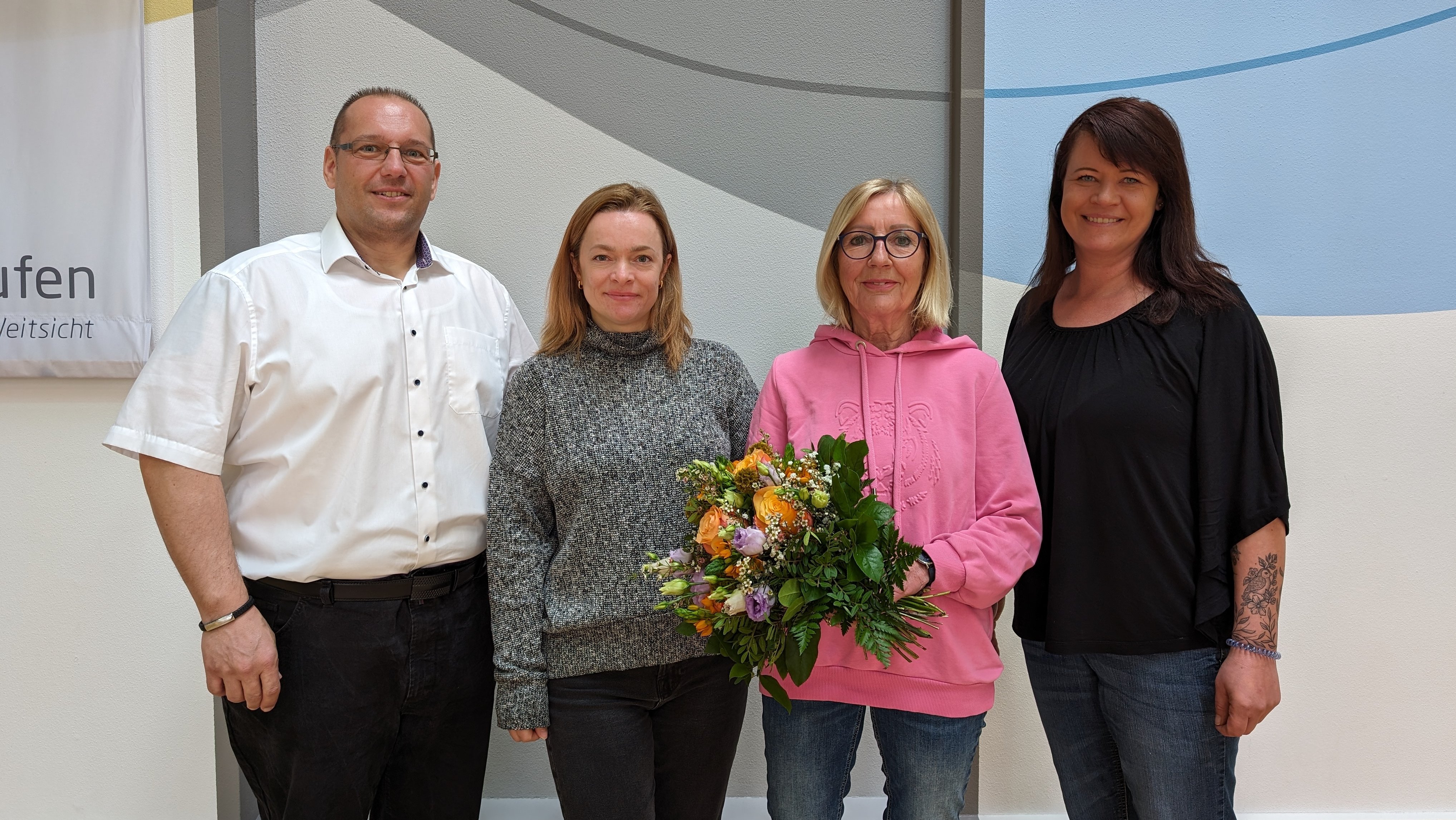 von links: Bürgermeister Markus Bock, Galina Dietrich, Elsbeth Kühnle, Stephanie Großpersky